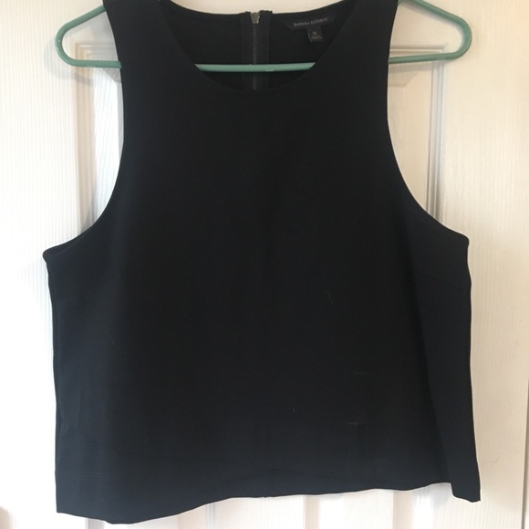 Banana Republic Tops - Banana Republic Cropped Blouse- Size M